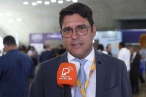 Prefeito de Camaragibe, Diego Cabral.