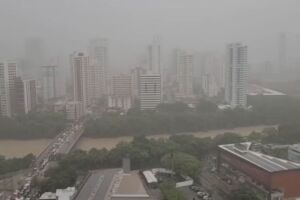 Forte chuva no Recife.