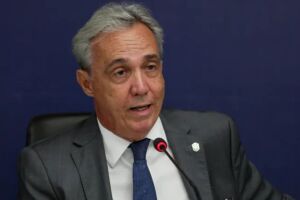 Evandro Carvalho, presidente da FPF, defende novo m&eacute;todo no Brasileir&atilde;o.