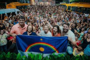 Governadora Raquel Lyra em agenda na Mata Norte de Pernambuco.