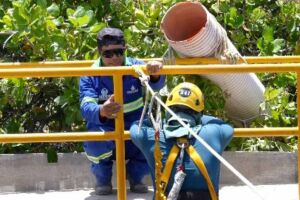 Trabalhadores da Compesa em Petrolina