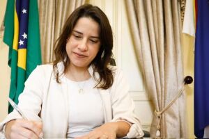 Governadora Raquel Lyra.