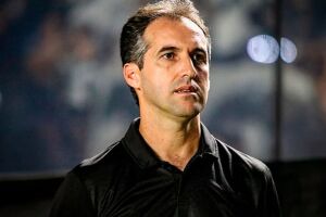 L&eacute;o Cond&eacute;, do Cear&aacute;, &eacute; apontado como favorito para assumir o Sport em 2026.