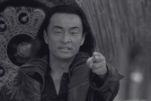 Ator Cary-Hiroyuki Tagawa no filme "Mortal Kombat", como Shang Tsung.