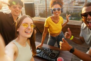 A diversidade de atra&ccedil;&otilde;es do fim de semana em Recife evidencia a movimenta&ccedil;&atilde;o cultural que a cidade vive neste per&iacute;odo do ano.