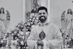 Padre J&uacute;lio C&eacute;sar. 