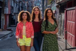 Tr&ecirc;s Gra&ccedil;as. 