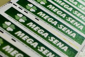 Cartelas da Mega-Sena.