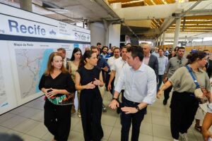 Raquel Lyra e ministro Jader Filho visitam metr&ocirc; do Recife. 