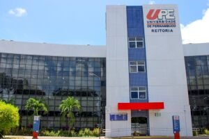 Universidade de Pernambuco (UPE).