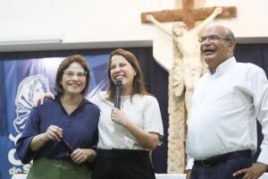 Governadora Raquel Lyra, Priscila e representantes da Obra de Maria 