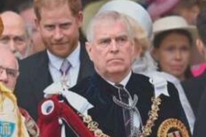 Irm&atilde;o mais novo do rei Charles, ex-pr&iacute;ncipe Andrew &eacute; detido por envolvimento no caso Epstein