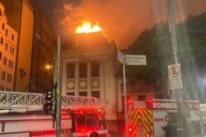 Inc&ecirc;ndio em pr&eacute;dio de Direito da USP