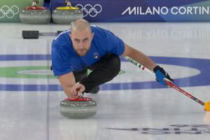 Curling: entenda como funciona o esporte que ficou conhecido como o "xadrez no gelo"