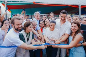 Governadora Raquel Lyra entrega creche em Caruaru.