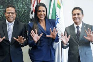 Gracyanne Barbosa, ex-BBB, em evento de filia&ccedil;&atilde;o no Republicanos.