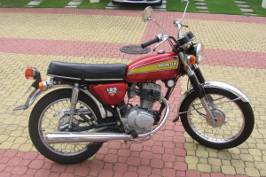 CB 125 S2 1972, importada do Jap&atilde;o
