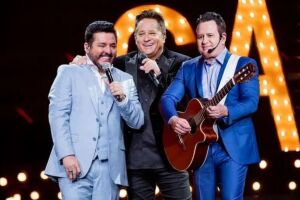 Leonardo e Bruno & Marrone v&atilde;o desembarcar no Recife em outrubro.