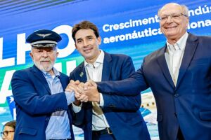 Lula, ministro Silvio e Alckmin, 