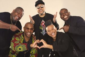 Molejo se apresenta no Carnaval de Olinda.