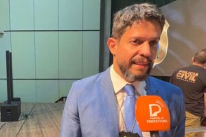  Felipe Monteiro, delegado-geral da Pol&iacute;cia Civil de Pernambuco.