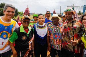 Raquel Lyra participa  Encontro de Maracatus de Baque Solto em Alian&ccedil;a