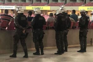PMs na Arena de Pernambuco.