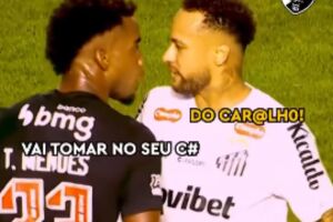 Neymar e Thiago Mendes discutindo durante a partida.