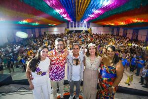 Em Ipojuca, prefeito Carlos Santana abre ano letivo e refor&ccedil;a Educa&ccedil;&atilde;o como prioridade 