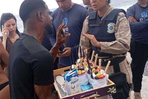 Ambulante &eacute; preso.