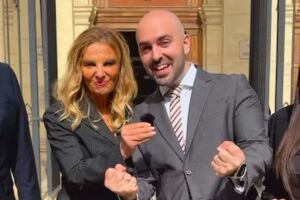 Ex-gay &eacute; inocentado ap&oacute;s defender e divulgar terapia de "cura" para homossexualidade