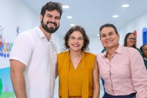 Prefeita professora Elcione Ramos (PSD).