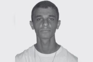 Higor Burger de Oliveira, homem que foi assassinado a facadas.