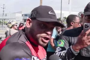 L&iacute;der dos motociclistas que trabalham por aplicativo, Antero Ferreira.