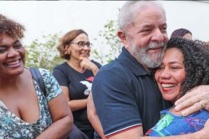 Lula com mulheres. 