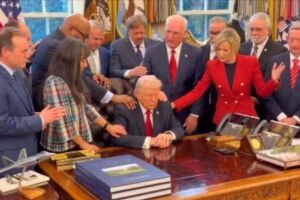 Pastores oraram por Donald Trump em meio a guerra contra o Ir&atilde;.