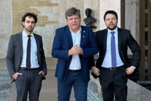 Justi&ccedil;a suspende curso de Medicina do Pronera na UFPE.