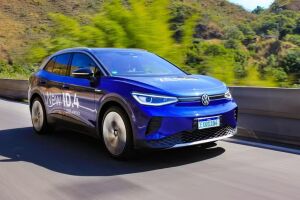 A Volkswagen anunciou um recall de quase 100 mil carros el&eacute;trico