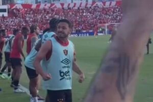 Yago Felipe, meia do Sport.