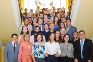 Cleiton Collins e Michele Collins participam de encontro com Raquel Lyra. 