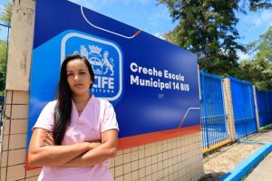 Aline Torres diz estar frustrada com atendimento na creche do filho