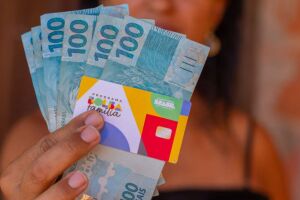 Bolsa Fam&iacute;lia.