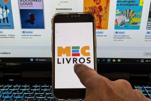 MEC Livros tem acervo ampliado para 25 mil obras nacionais e internacionais