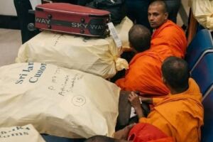 Grupo de monges &eacute; preso com mais de 110 kg de maconha escondidos em malas em aeroporto internacional