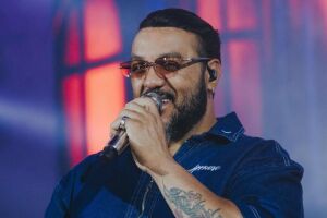 Justi&ccedil;a bloqueia cach&ecirc;s de shows do cantor Belo por d&iacute;vida trabalhista de R$ 230 mil