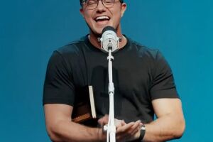 Evangelista Deive Leonardo.