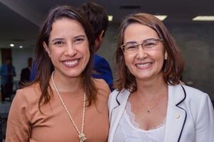 Deputada D&eacute;bora Almeida e governadora Raquel Lyra.