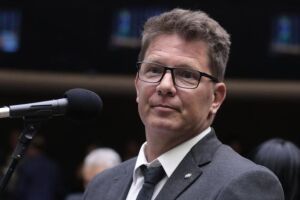 Deputado federal M&aacute;rio Frias.