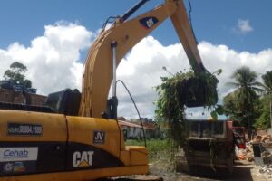 As equipes atuam em trechos estrat&eacute;gicos da cidade.
