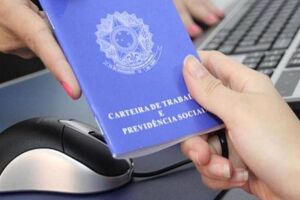 Carteira de trabalho.